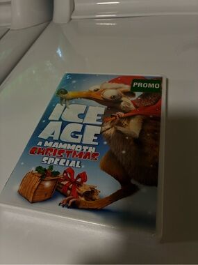 Ice Age: A Mammoth Christmas Special DVD - Blue Cover